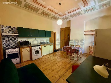 Pronájem bytu 2+kk 40 m² Komenského, Hradec Králové