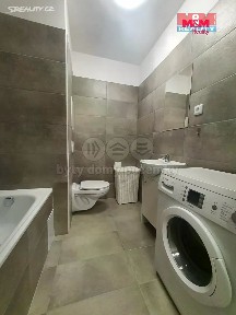 Pronájem bytu 1+kk 35 m² Jana Masaryka, Hradec Králové - Nový Hradec Králové