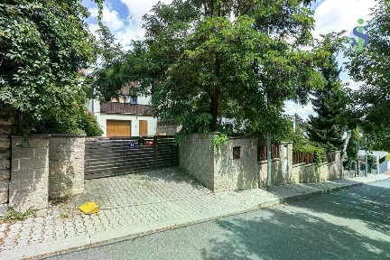 Pronájem rodinného domu 150 m², pozemek 720 m²
