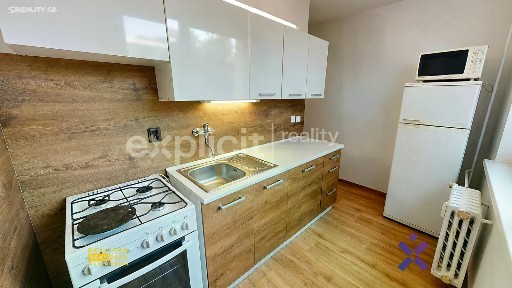 Pronájem bytu 1+1 38 m² Dřevnická, Zlín - Příluky