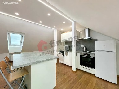 Pronájem bytu 2+kk 72 m² Rektorská, Praha - Malešice
