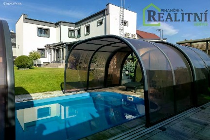 Prodej rodinného domu 190 m², pozemek 700 m²