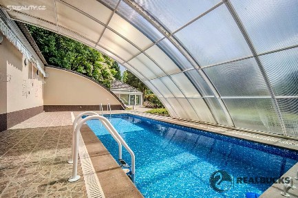 Prodej vícegeneračního domu 320 m², pozemek 7050 m²