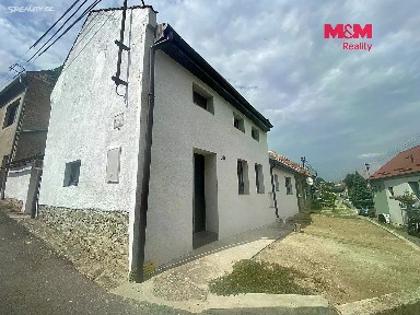 Prodej rodinného domu 100 m², pozemek 282 m²