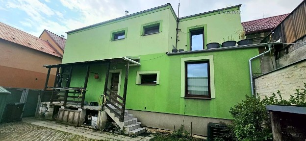 Prodej obchodního prostoru 235 m²