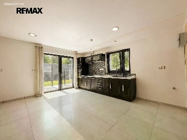 Pronájem vícegeneračního domu 39 m², pozemek 799 m² Zbrašín - Senkov