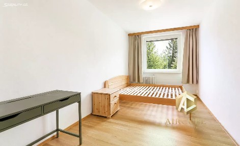Pronájem bytu 2+kk 45 m² Urbánkova, Praha - Modřany