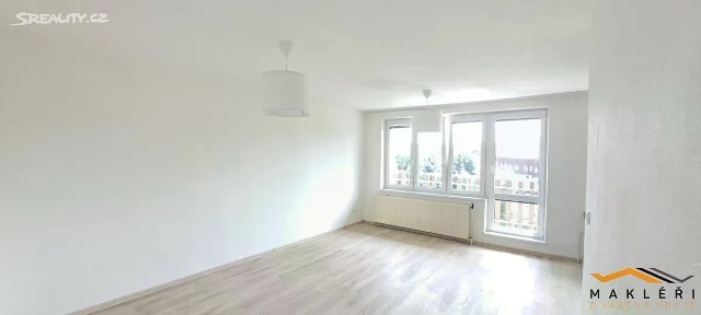 Pronájem bytu 3+kk 64 m² Vančurova, Jihlava