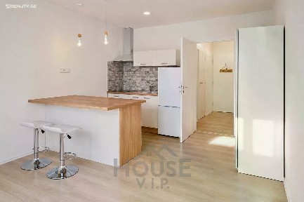 Prodej bytu 1+kk 31 m² Dvorecké náměstí, Praha - Podolí