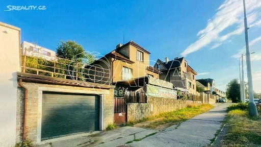 Pronájem rodinného domu 141 m², pozemek 749 m²