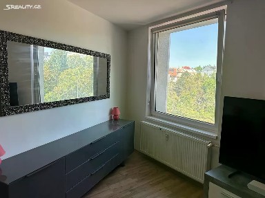 Hornoměcholupská, Praha - Hostivař