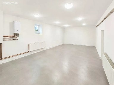 Pronájem skladového prostoru 97 m²