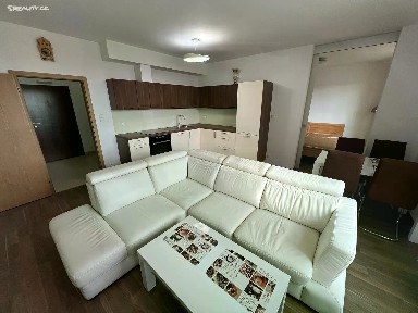 Pronájem bytu 2+kk 55 m² Pod Harfou, Praha - Vysočany