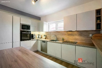 Prodej bytu 4+kk 103 m² Dvorská, Řitka