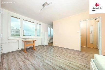 Pronájem bytu 1+kk 26 m² Sluneční, Pardubice - Polabiny