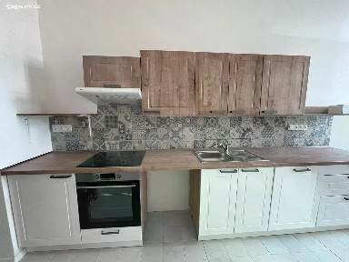 Pronájem bytu 3+1 82 m² Sokolovská, Praha - Karlín