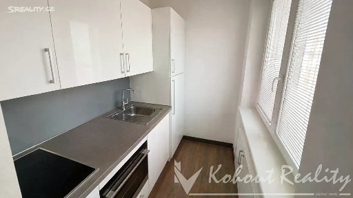 Pronájem bytu 2+kk 31 m² Bulharská, Praha - Vršovice