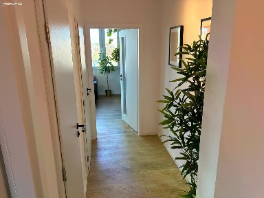 Pronájem bytu 2+kk 57 m² Třeboradická, Praha - Kobylisy