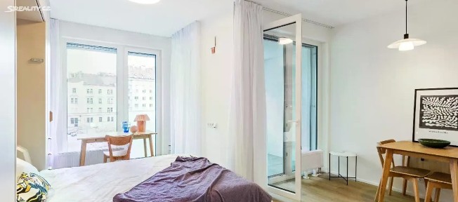 Pronájem bytu 1+kk 39 m² Argentinská, Praha - Holešovice