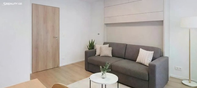Pronájem bytu 2+1 53 m² Argentinská, Praha - Holešovice