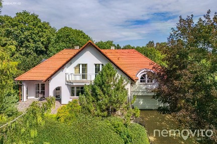 Pronájem vily 310 m², pozemek 1815 m² Pod Višňovkou, Černošice