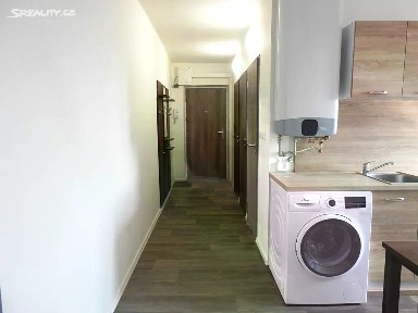 Pronájem bytu 2+1 40 m² U Panelárny, Předměřice nad Labem
