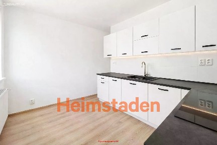 Pronájem bytu 2+1 60 m² Nezvalovo náměstí, Ostrava - Poruba