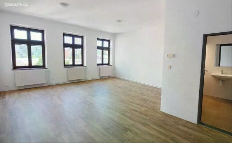 Pronájem bytu 1+1 59 m² Zámecké nám., Frýdek-Místek - Frýdek