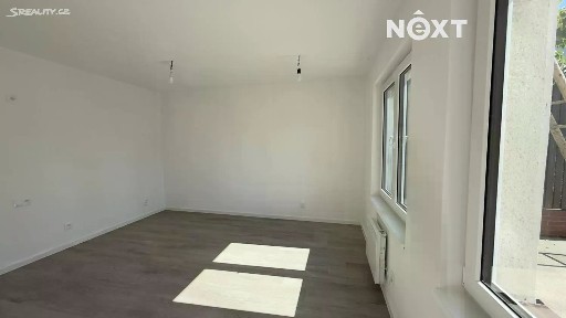 Prodej bytu 1+kk 25 m² Mečovská, Praha - Horní Počernice