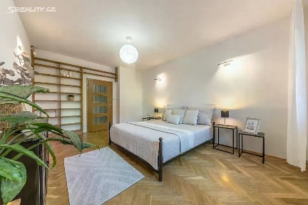 Prodej bytu 2+1 70 m² Nučická, Praha - Strašnice