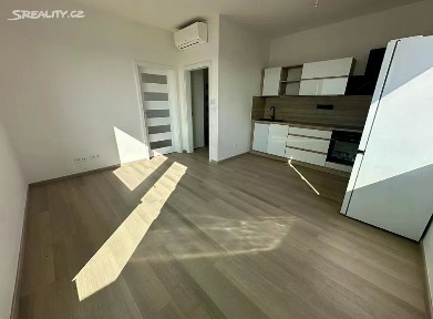 Pronájem bytu 2+kk 66 m² Markupova, Praha - Horní Počernice