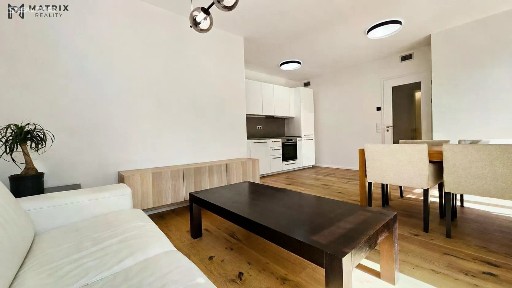 Pronájem bytu 2+kk 52 m² U Komína, Praha - Radlice