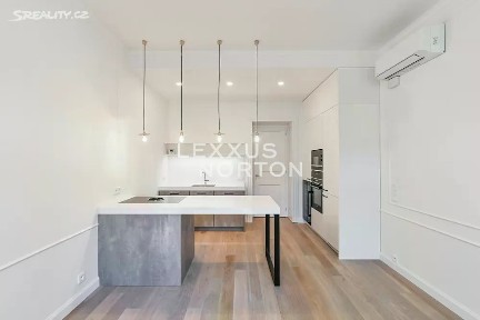 Pronájem bytu 2+kk 56 m²