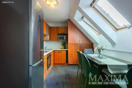 Prodej bytu 3+kk 69 m² Luční, Nupaky