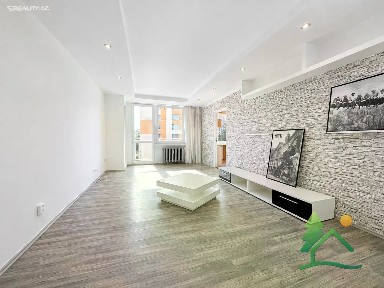 Pronájem bytu 3+1 68 m² nábřeží Závodu míru, Pardubice - Zelené Předměstí