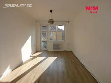 Pronájem bytu 2+1 56 m² 28. října, Louny