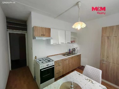 Pronájem bytu 3+1 74 m² Sportovní, Sokolov