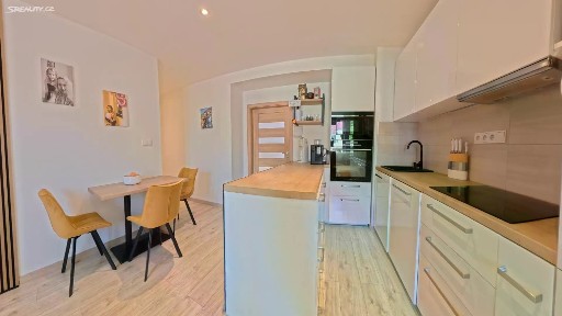 Pronájem bytu 4+kk 87 m² Pražákova, Ostrava - Mariánské Hory