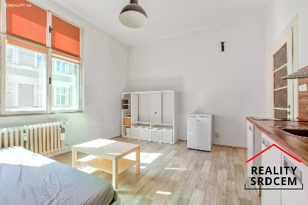 Pronájem bytu 1+kk 24 m² Střední, Ostrava - Moravská Ostrava