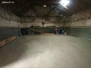 Pronájem skladového prostoru 150 m² Dvůr Rybník, Slavkov u Brna