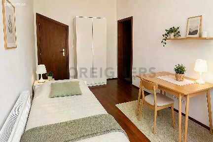 Pronájem bytu 1+kk 22 m² Jahodová, Černošice