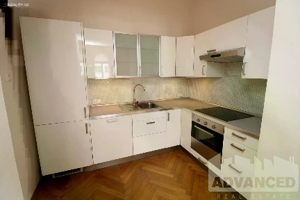 Pronájem bytu 3+kk 84 m² Vinohradská, Praha - Vinohrady