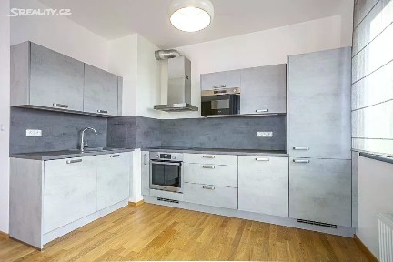 Pronájem bytu 2+kk 62 m² Osadní, Praha - Holešovice