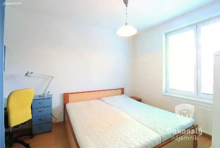 Pronájem bytu 2+kk 40 m² Holubí, Praha - Suchdol
