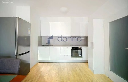 Pronájem bytu 2+kk 57 m² Pod stolovou horou, Praha - Jinonice