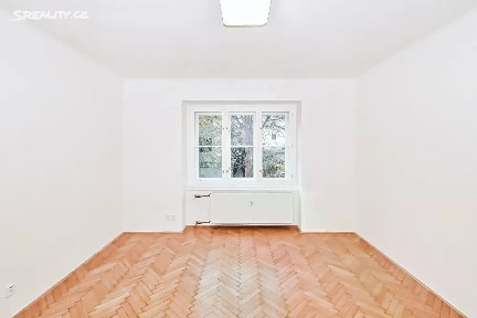 Pronájem bytu 2+kk 45 m² U Křížku, Praha - Nusle