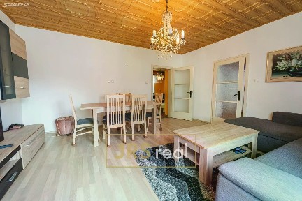 Prodej rodinného domu 220 m², pozemek 795 m² Popice