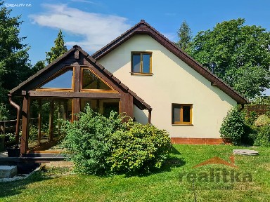 Prodej rodinného domu 161 m², pozemek 892 m² 6. května, Opava - Zlatníky