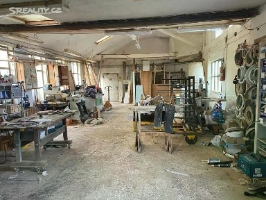 Pronájem výrobní haly, prostoru 600 m²