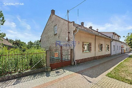 Prodej rodinného domu 110 m², pozemek 994 m² Národních mučedníků, Hradec Králové - Nový Hradec Králové